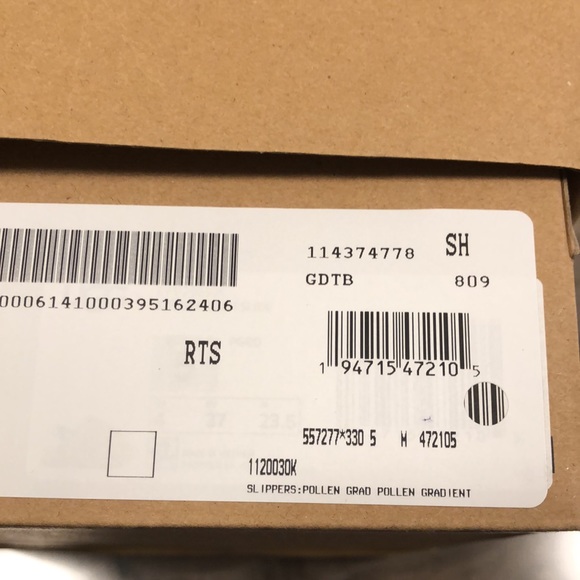 🔥🔥UGG FLUFF Yeah slide - Picture 7 of 17